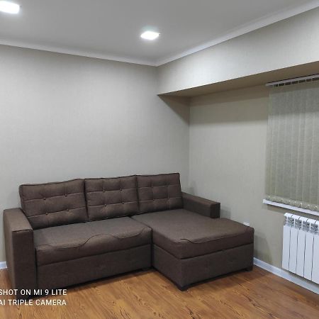 1-Bedroom Apartment In The Very City Center タシュケント エクステリア 写真