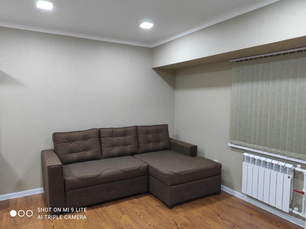 1-Bedroom Apartment In The Very City Center タシュケント エクステリア 写真