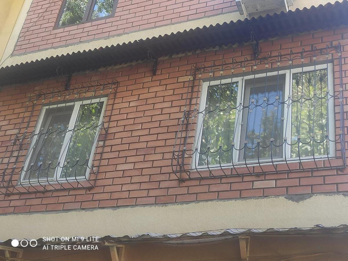 1-Bedroom Apartment In The Very City Center タシュケント エクステリア 写真